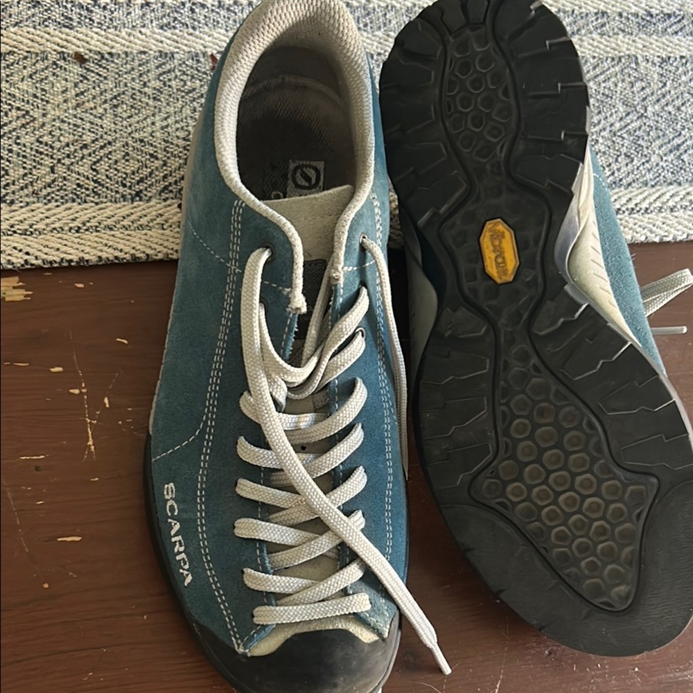 Scarpa Men's Teal and Gray Athletic Shoes